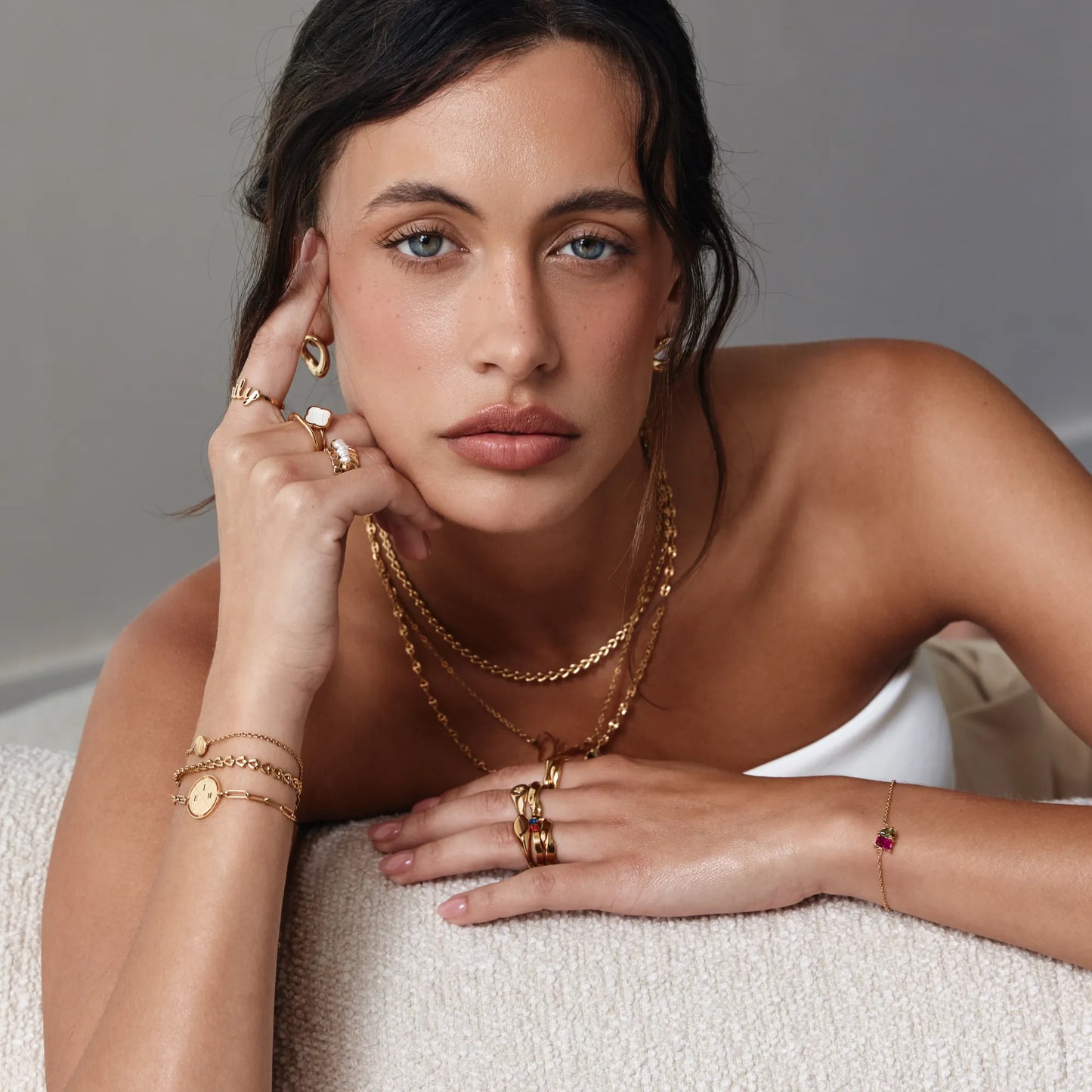 Mini Pearl Row Ring
