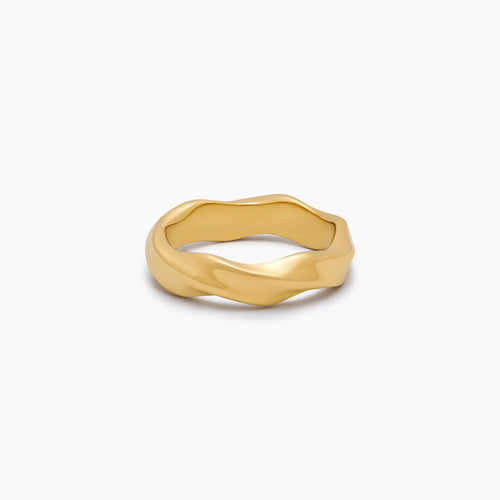 Wave Twist Ring